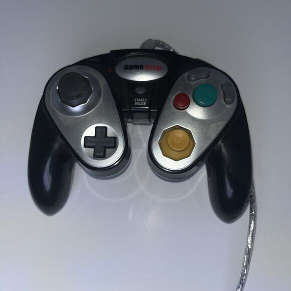 Controller For Nintendo GameCube GameStop Black - Used Good Condition - Picture 2 of 6